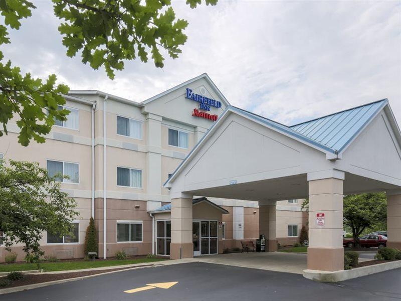 Wingate By Wyndham Uniontown Hotel Exterior foto