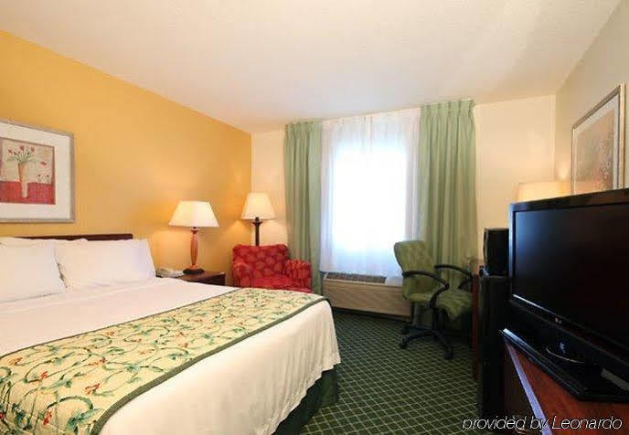 Wingate By Wyndham Uniontown Hotel Exterior foto